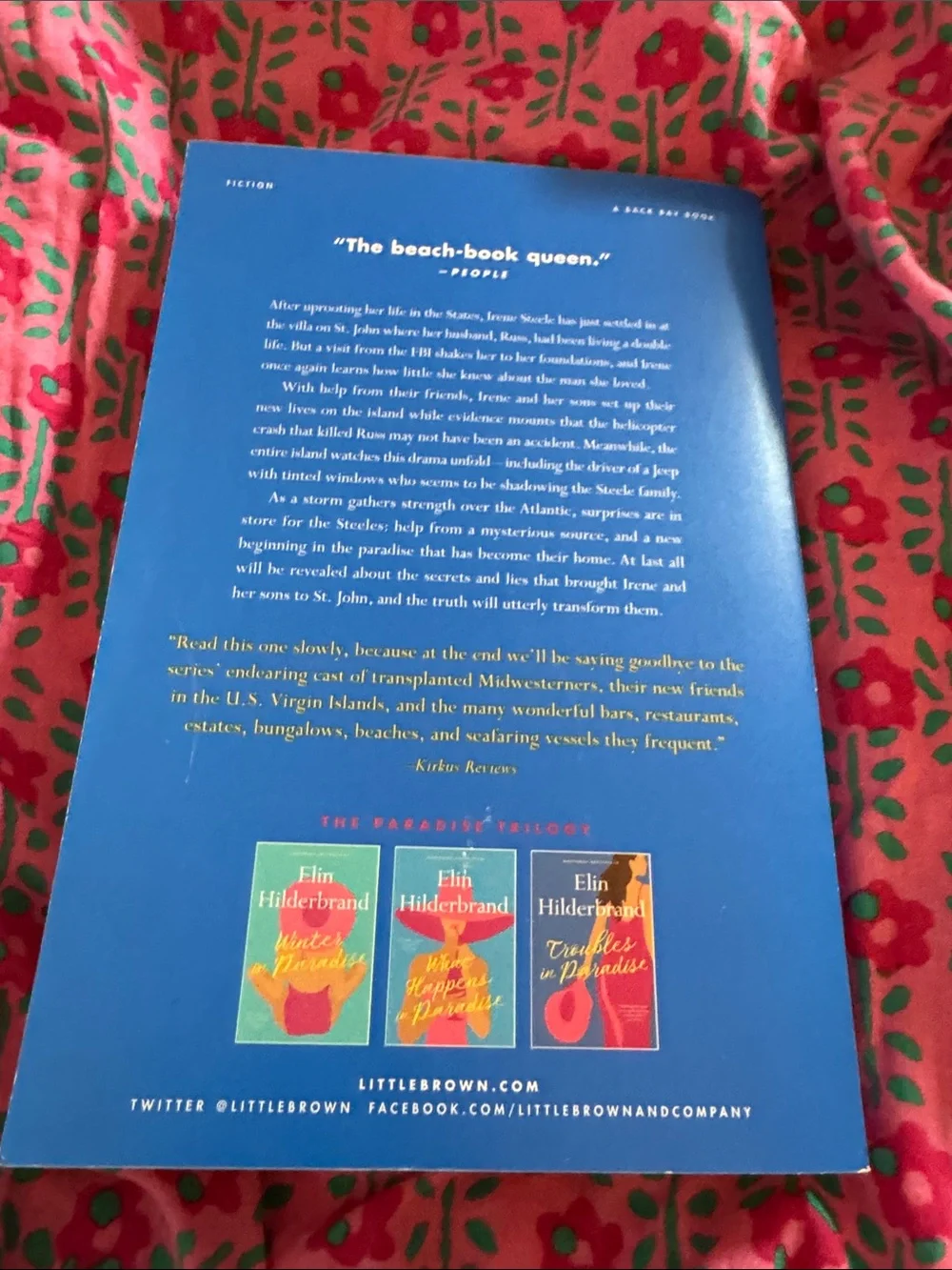 Elin Hilderbrand - Troubles in Paradise - ISBN 978-0-316-37156-8